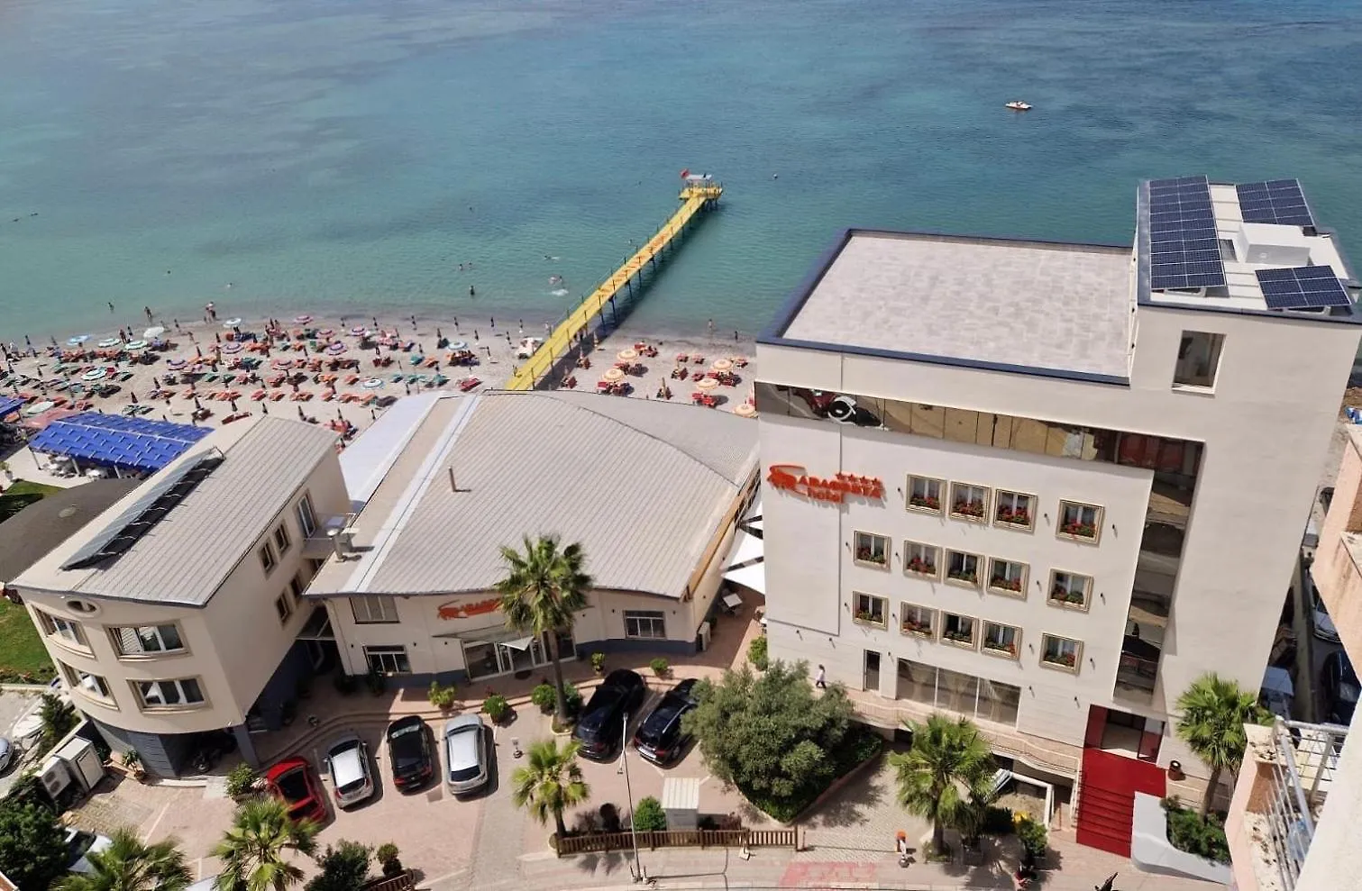 Aragosta Hotel & Restaurant Durres