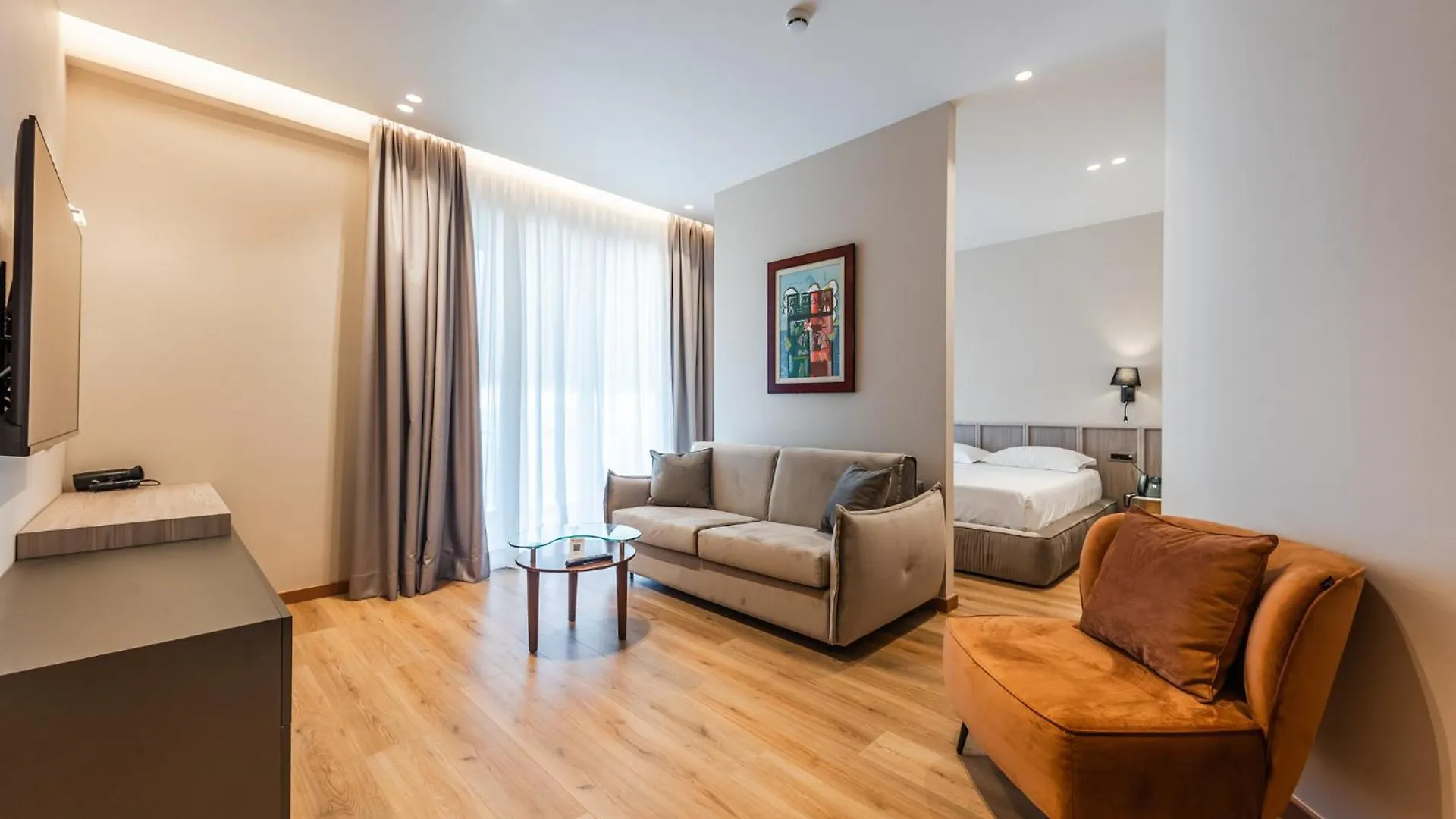 Aragosta Hotel Durrës