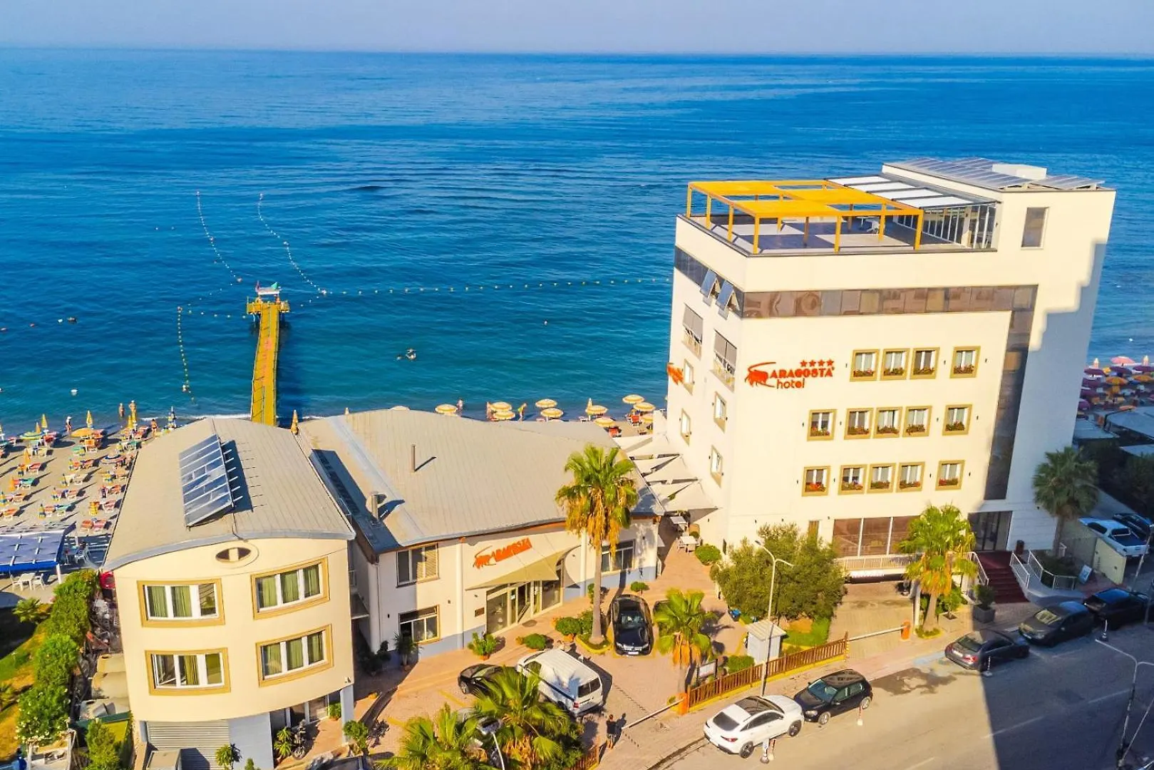 Aragosta Hotel Durrës 4*,