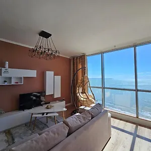 Sky & Sea View Luxury Apartments Appartamento