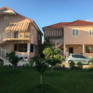 Konukevi Islami, Dıraç
